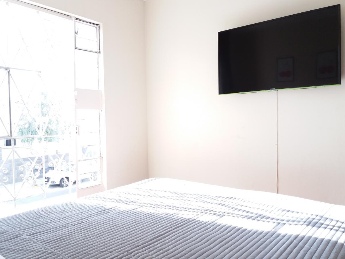 Cozy And Comfortable Home In Miraflores リマ エクステリア 写真