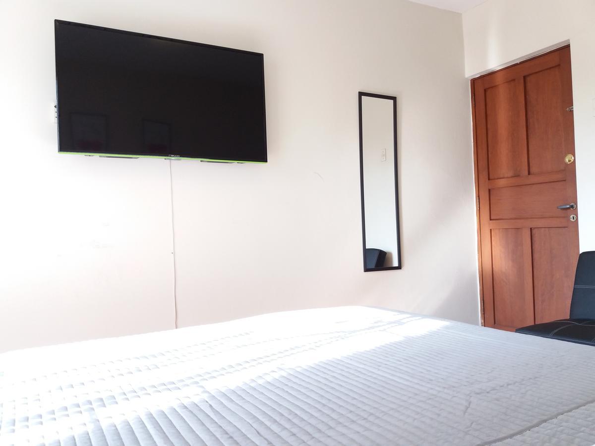 Cozy And Comfortable Home In Miraflores リマ エクステリア 写真