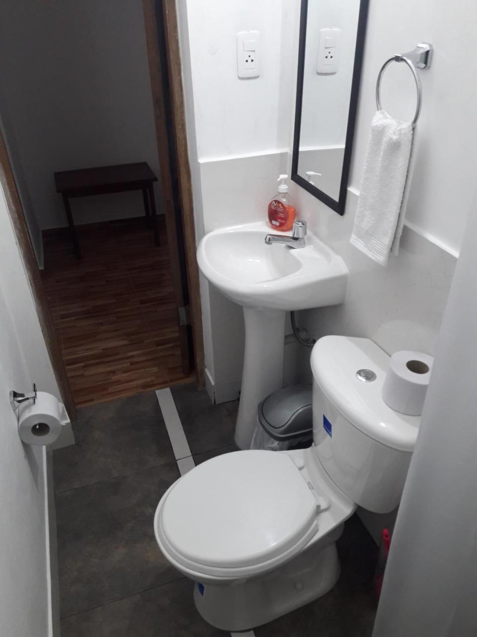 Cozy And Comfortable Home In Miraflores リマ エクステリア 写真